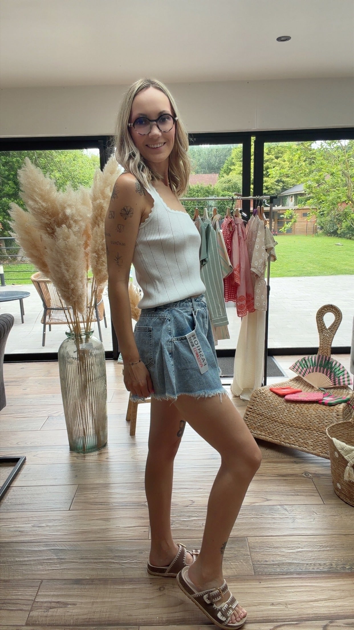 Short victoria
